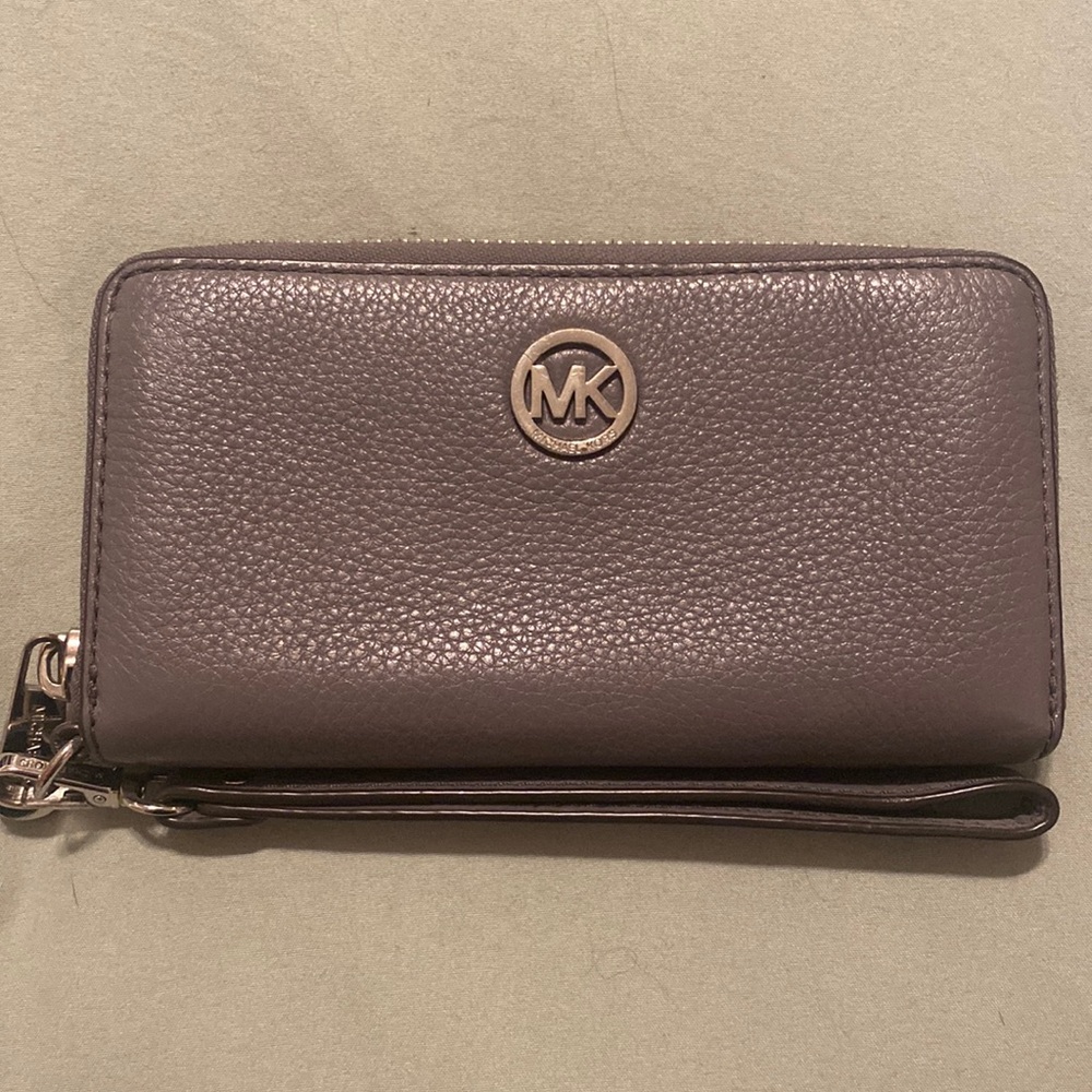 Grey Michael Kors Wristlet